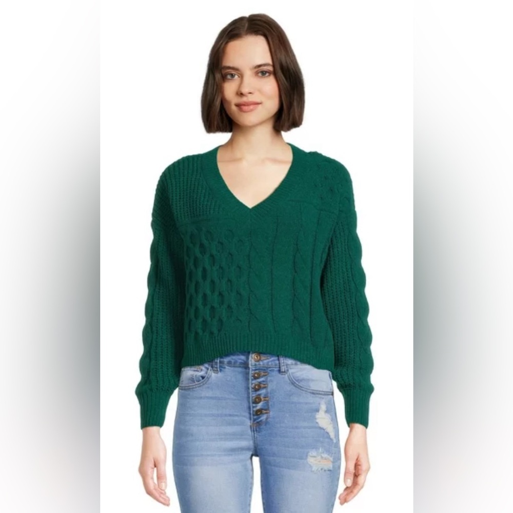 No Boundaries Juniors Knit Sweater, Midweight